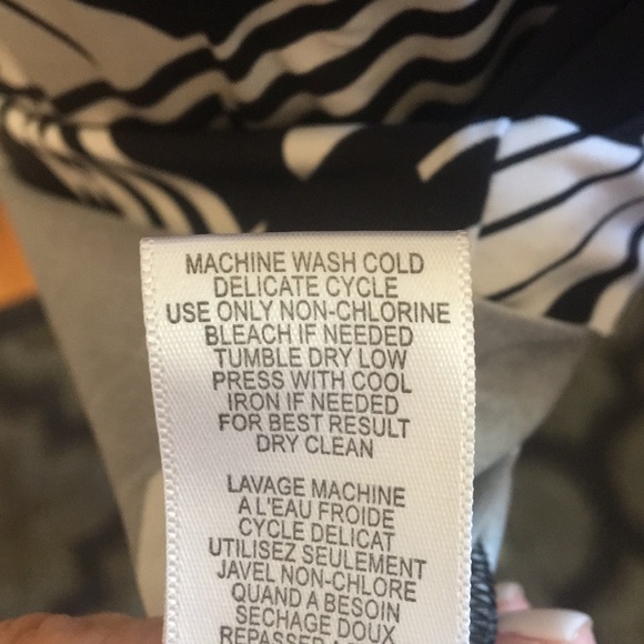 BCBG Wrap Dress V-Neck Full Back Mid Sleeves - Picture 12 of 12